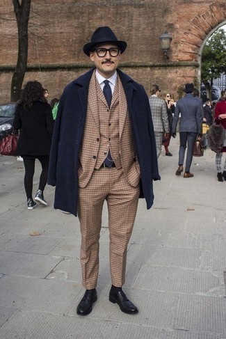 Hellbeige Anzug kombinieren – 46 Herren Outfits kalt Wetter