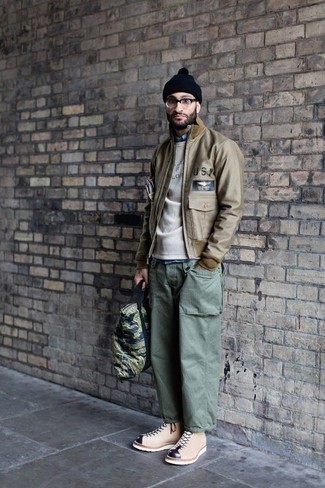 Hellbeige Sweatshirts kombinieren – 19 Herren Outfits kühl Wetter