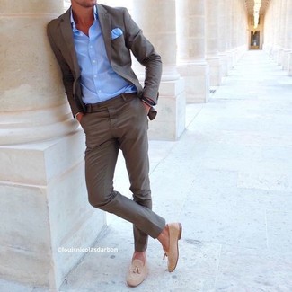 Welche Anzüge mit hellbeige Slipper mit Quasten zu tragen – 47 Herren Outfits