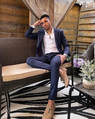 Welche Anzüge mit hellbeige Slipper mit Quasten zu tragen – 47 Herren Outfits