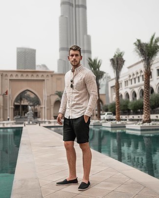 Hellbeige vertikal gestreiftes Langarmhemd kombinieren – 55 Herren Outfits