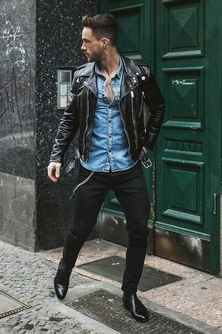 Wie Bikerjacke mit Chelsea Boots zu kombinieren – 383 Herren Outfits: Tragen Sie eine Bikerjacke und schwarzen Jeans für ein bequemes Outfit, das außerdem gut zusammen passt. Fühlen Sie sich mutig? Wählen Sie Chelsea Boots.