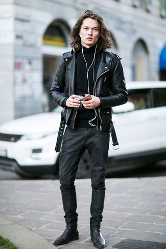 Welche Chelsea Boots mit schwarzen Rollkragenpullovers zu tragen – 433 Herren Outfits: Kombinieren Sie einen schwarzen Rollkragenpullover mit schwarzen Jeans für ein Alltagsoutfit, das Charakter und Persönlichkeit ausstrahlt. Fühlen Sie sich mutig? Komplettieren Sie Ihr Outfit mit Chelsea Boots.