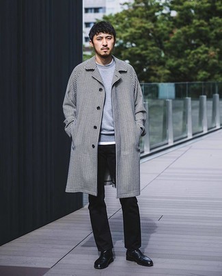 Schwarzen und weißen Mantel mit Vichy-Muster kombinieren – 16 Herren Outfits