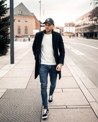 Schwarze und weiße bedruckte Baseballkappe kombinieren – 465 Herren Outfits
