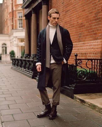 Welche Rollkragenpullover mit schwarzen Sakkos zu tragen – 131 Herren Outfits