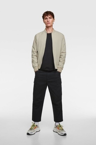 Welche Bomberjacken mit schwarzer Cargohose zu tragen – 25 Herren Outfits