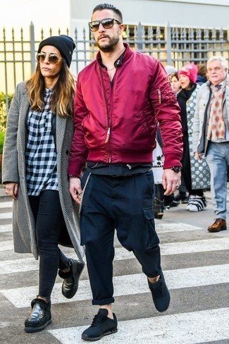 Welche Bomberjacken mit schwarzer Cargohose zu tragen – 25 Herren Outfits