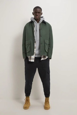 Welche Pullover mit einem Kapuze mit schwarzer Cargohose zu tragen – 60 Herren Outfits