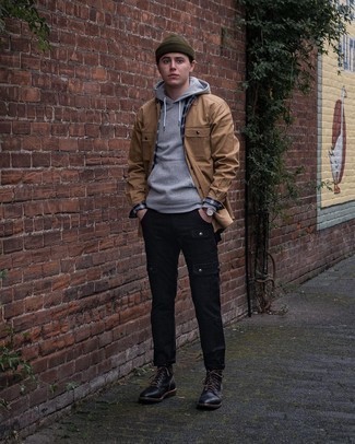 Welche Pullover mit einem Kapuze mit schwarzer Cargohose zu tragen – 60 Herren Outfits