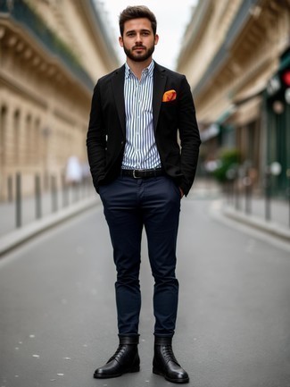 30 Jährige: Welche Anzughosen mit schwarzer Freizeitstiefel zu tragen – 4 Elegante Herren Outfits warm Wetter