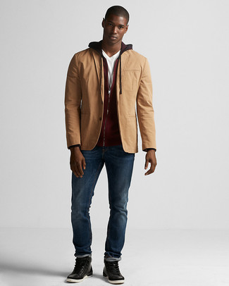 Welche Pullover mit einem Kapuze mit schwarzer Freizeitstiefel zu tragen – 105 Herren Outfits