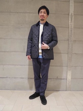 Welche Jacken mit einer Kentkragen und Knöpfen mit schwarzer Chukka-Stiefel zu tragen – 9 Herren Outfits