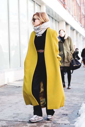 Schwarze Schlaghose kombinieren – 40 Damen Outfits