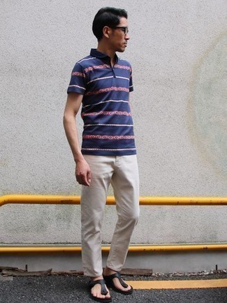 Schwarze Leder Zehensandalen kombinieren – 17 Herren Outfits heiß Wetter