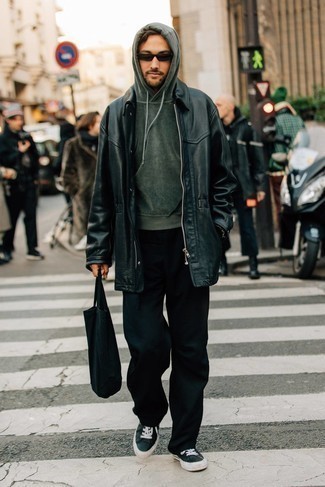 Schwarzen Ledermantel kombinieren – 12 Herren Outfits