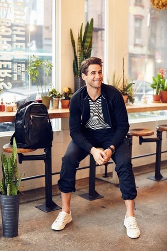 Schwarzen Nylon Rucksack kombinieren – 13 Herren Outfits