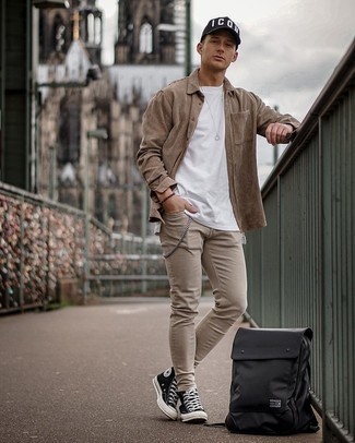 Schwarzen Nylon Rucksack kombinieren – 13 Herren Outfits