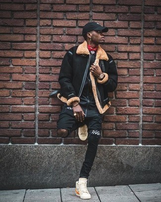 Schwarze Lammfelljacke kombinieren – 18 Lässige Herren Outfits