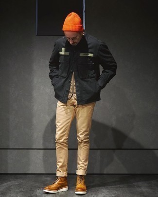 Wie schwarze Shirtjacke mit hellbeige Chinohose zu kombinieren – 41 Herren Outfits