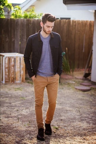 Wie schwarze Shirtjacke mit hellbeige Chinohose zu kombinieren – 41 Herren Outfits