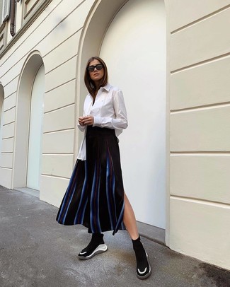 Wie schwarzen Rock mit schwarzer Turnschuhe zu kombinieren – 26 Damen Outfits