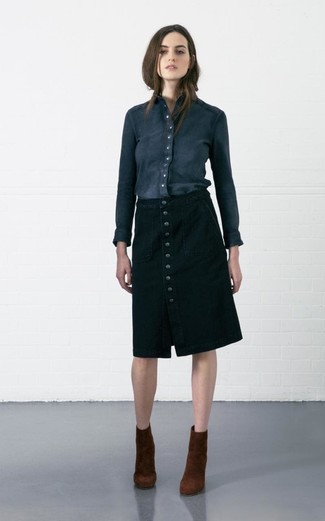 Schwarzen Wildlederrock mit knöpfen kombinieren – 10 Damen Outfits