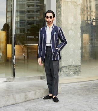 Schwarze Wildleder Slipper kombinieren – 695+ Herren Outfits warm Wetter
