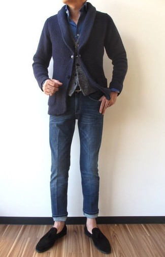 Schwarze Wildleder Slipper kombinieren – 695+ Herren Outfits warm Wetter