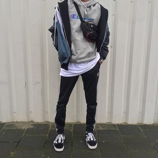 Welche Windjacken mit schwarzer Jogginghose zu tragen – 22 Herren Outfits