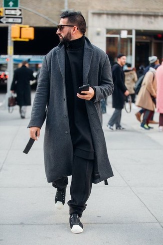 Schwarzen Pullover mit einem Reißverschluss am Kragen kombinieren – 51 Herren Outfits