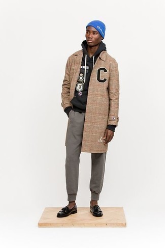 20 Jährige: Blaue Mütze kombinieren – 58 Smart-Casual Herren Outfits