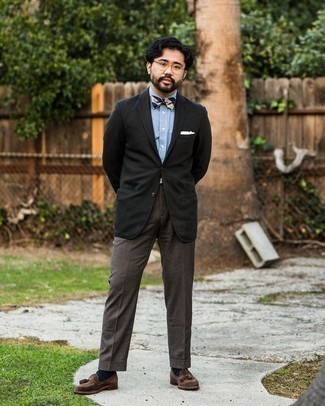 Blaue horizontal gestreifte Fliege kombinieren – 4 Herren Outfits
