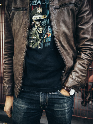 Wie blaue Jeans mit brauner Leder Bomberjacke zu kombinieren – 69 Herren Outfits