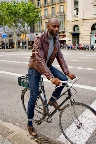 Wie blaue Jeans mit brauner Leder Bomberjacke zu kombinieren – 69 Herren Outfits