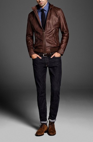 Wie blaue Jeans mit brauner Leder Bomberjacke zu kombinieren – 69 Herren Outfits