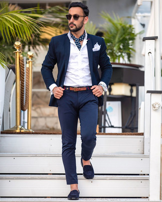 Blauen Seideschal kombinieren – 83 Herren Outfits