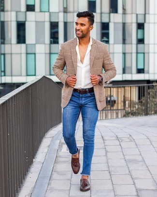 Welche Slipper mit Quasten mit blauer enger Jeans zu tragen – 44 Herren Outfits