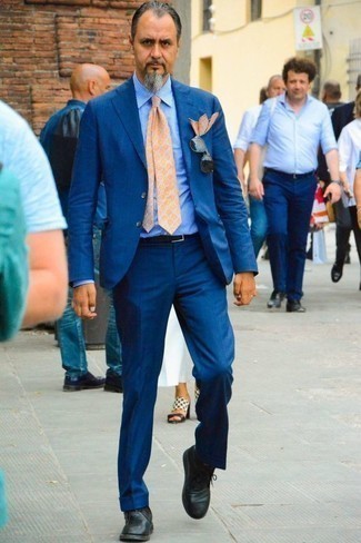 50 Jährige: Blauen Anzug kombinieren – 206 Herren Outfits