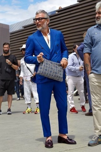 50 Jährige: Blauen Anzug kombinieren – 206 Herren Outfits