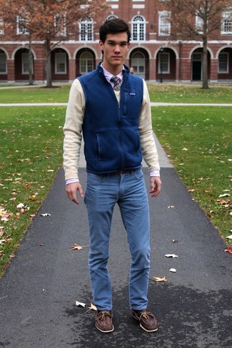 Blaue Wollärmellose jacke kombinieren – 7 Herren Outfits