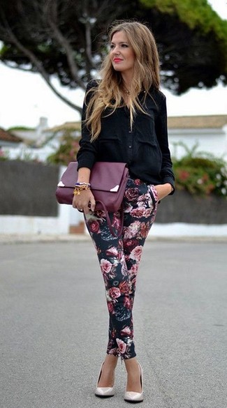 schwarze enge Hose mit Blumenmuster von Dolce & Gabbana