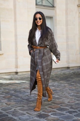 Braunen Mantel mit Karomuster kombinieren – 15 Damen Outfits