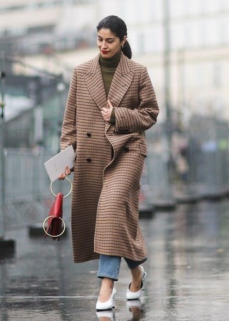 Braunen Mantel mit Karomuster kombinieren – 15 Damen Outfits