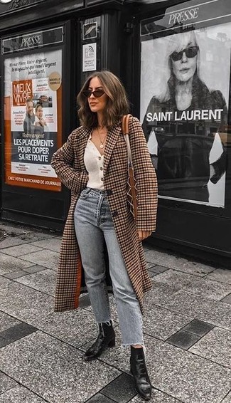 Braunen Mantel mit Karomuster kombinieren – 15 Damen Outfits