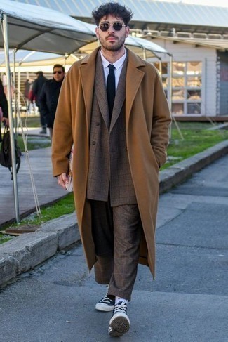 Braunes Wollzweireiher-sakko mit Karomuster kombinieren – 13 Herren Outfits