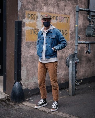Welche Jeansjacken mit brauner Chinohose zu tragen – 89 Herren Outfits