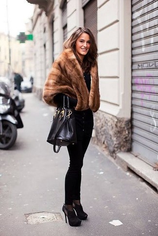 Braune Pelzjacke kombinieren – 18 Damen Outfits