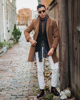 Braunen Strick Rollkragenpullover kombinieren – 26 Herren Outfits kalt Wetter