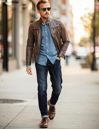 Wie braune Leder Bomberjacke mit brauner Lederfreizeitstiefel zu kombinieren – 28 Herren Outfits